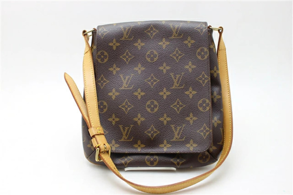 LOUIS VUITTON bag shoulder Musette Salsa short monogram